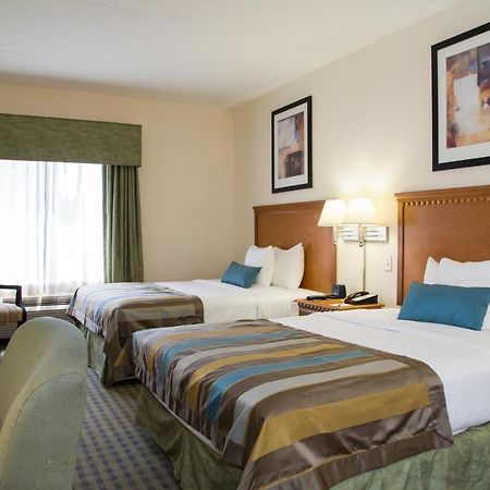 Wingate By Wyndham Atlanta Fairburn Hotel Buitenkant foto