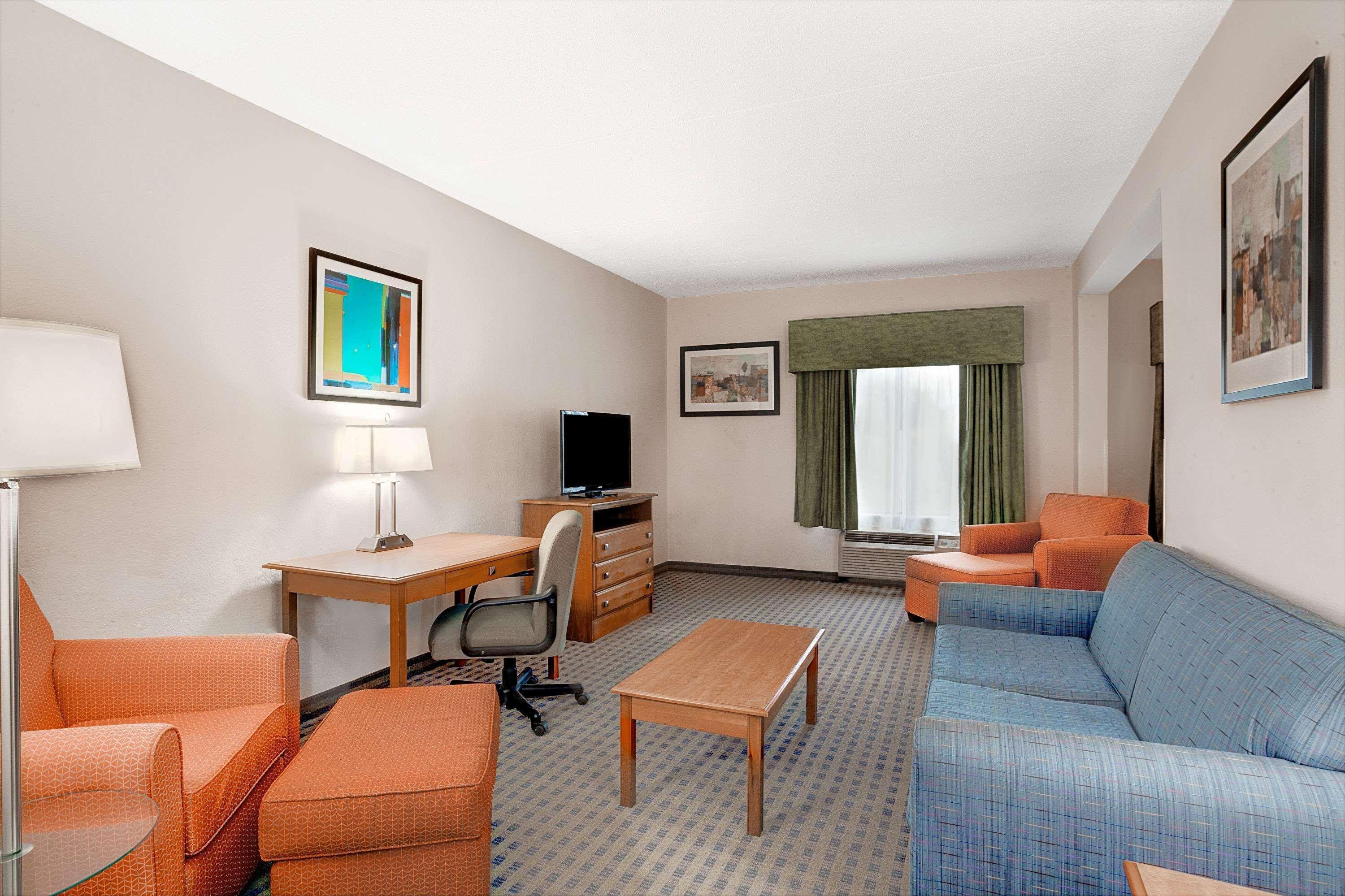 Wingate By Wyndham Atlanta Fairburn Hotel Buitenkant foto